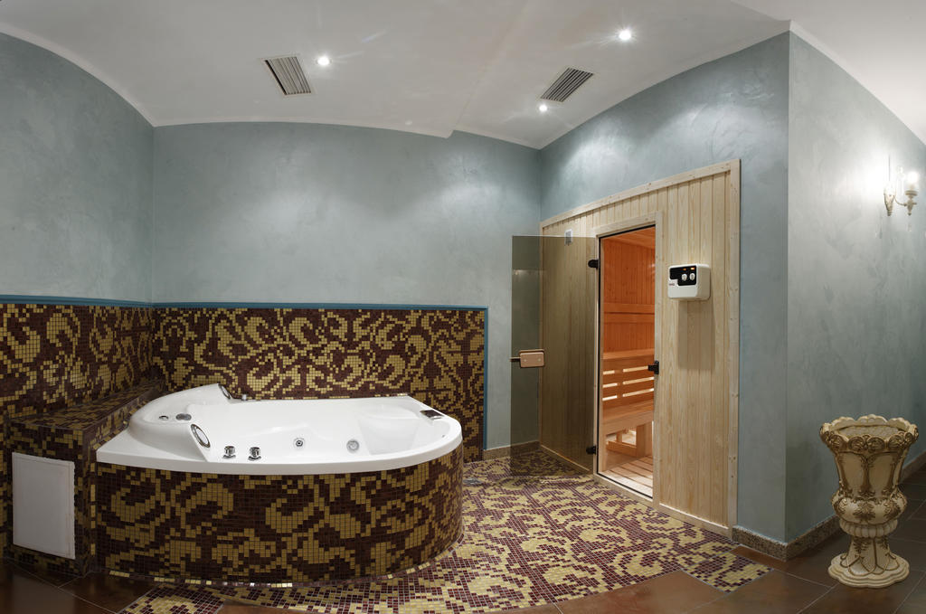 Purple Star Apartments Saints Constantine and Helena Екстер'єр фото